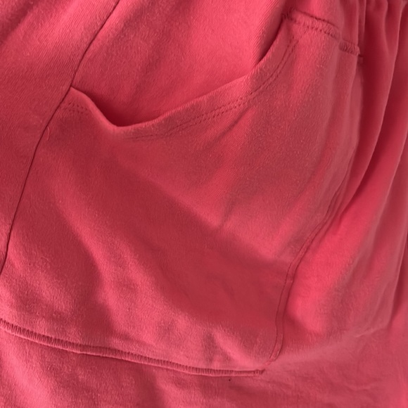 Short jumpsuit/play suit with pockets - Picture 3 of 5